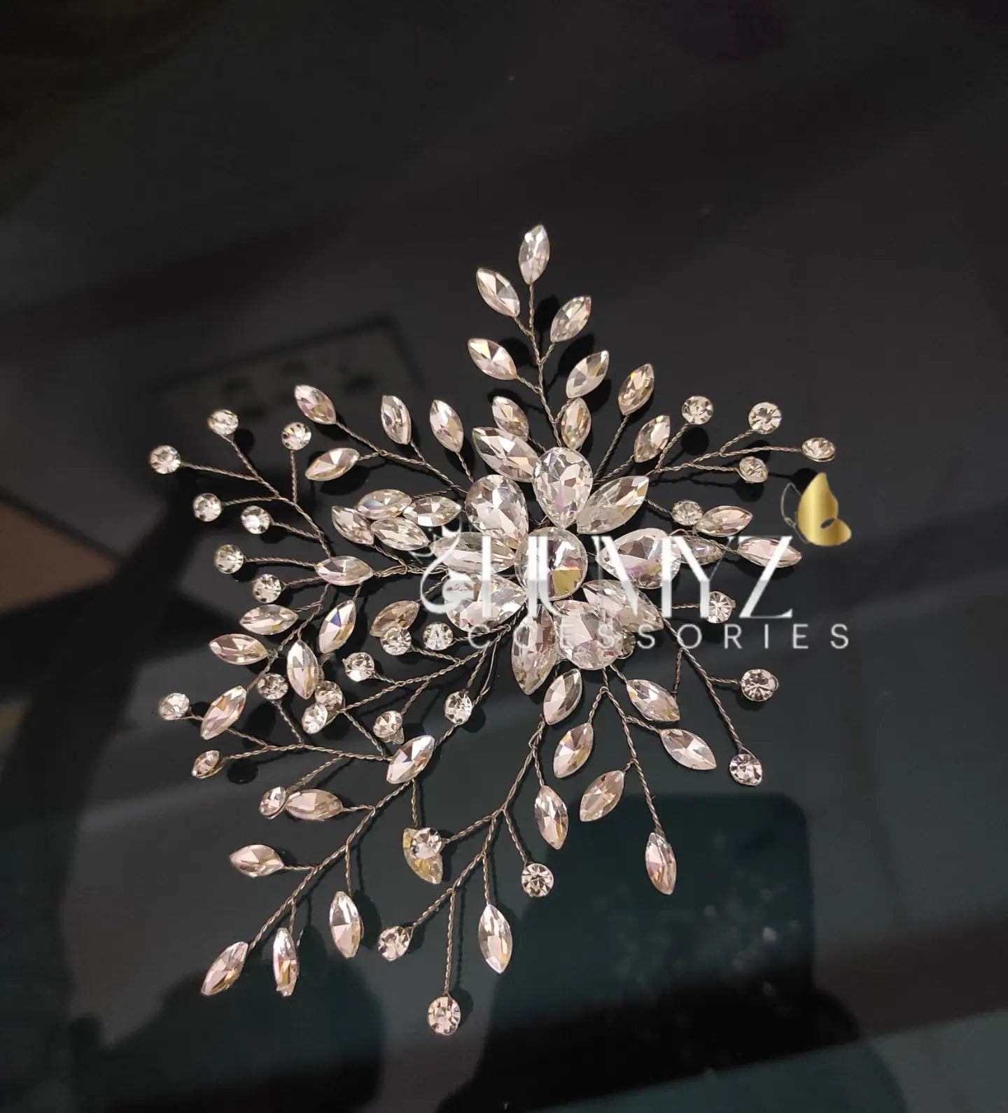 Diamond brooch🌸